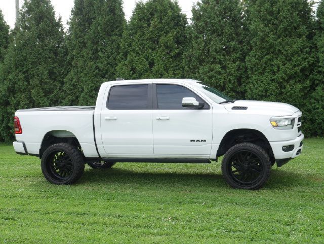 Used 2024 RAM 1500 Laramie RWD image 2
