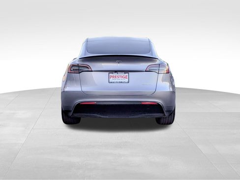 Used 2025 Tesla Model Y Performance AWD/4WD image 6