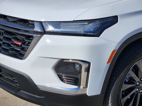 Certified 2023 Chevrolet Traverse RS w/ LPO, Floor Liner Package image 9