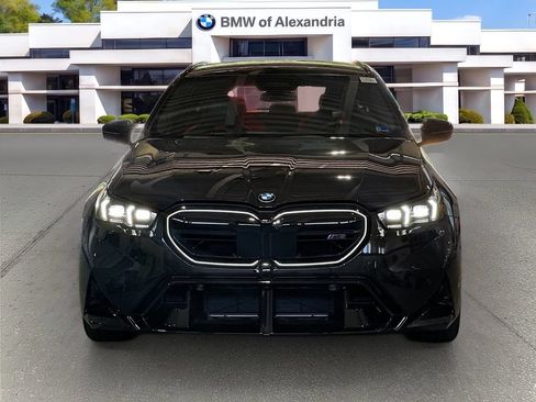 New 2027 BMW M5 Touring AWD/4WD image 2