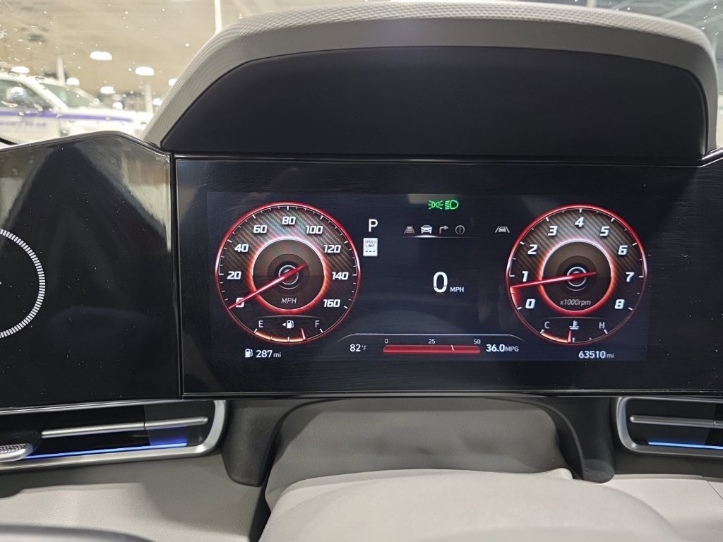 Used 2024 Hyundai Elantra SEL FWD image 15