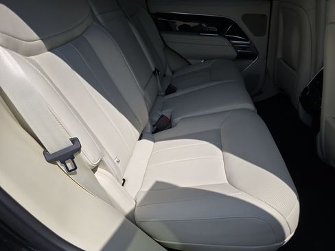 New 2025 Land Rover Range Rover SE AWD/4WD image 22