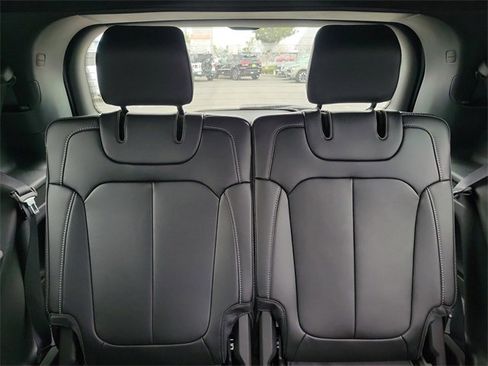 New 2025 Jeep Grand Cherokee L Limited image 11