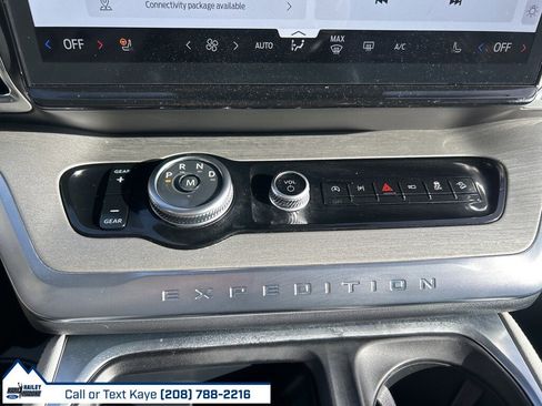 Used 2025 Ford Expedition Max Platinum w/ Driver's Package image 36