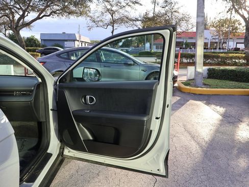Used 2024 Hyundai Ioniq 5 SEL image 24