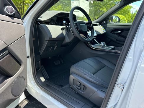 New 2026 Land Rover Range Rover Evoque S AWD/4WD image 11