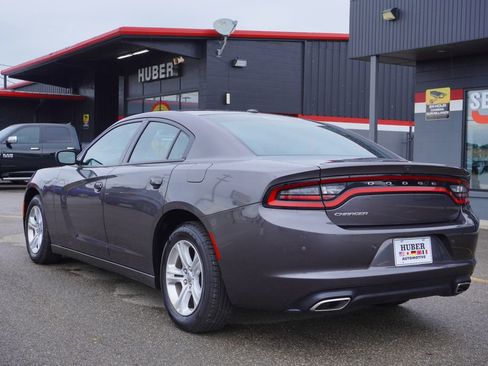 Used 2022 Dodge Charger SXT w/ Leather Interior Group image 5