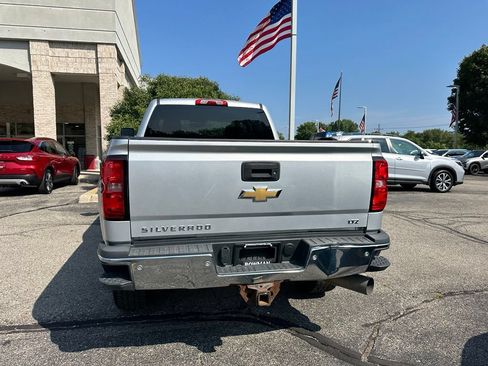 Used 2016 Chevrolet Silverado 2500 LTZ w/ Duramax Plus Package AWD/4WD image 4