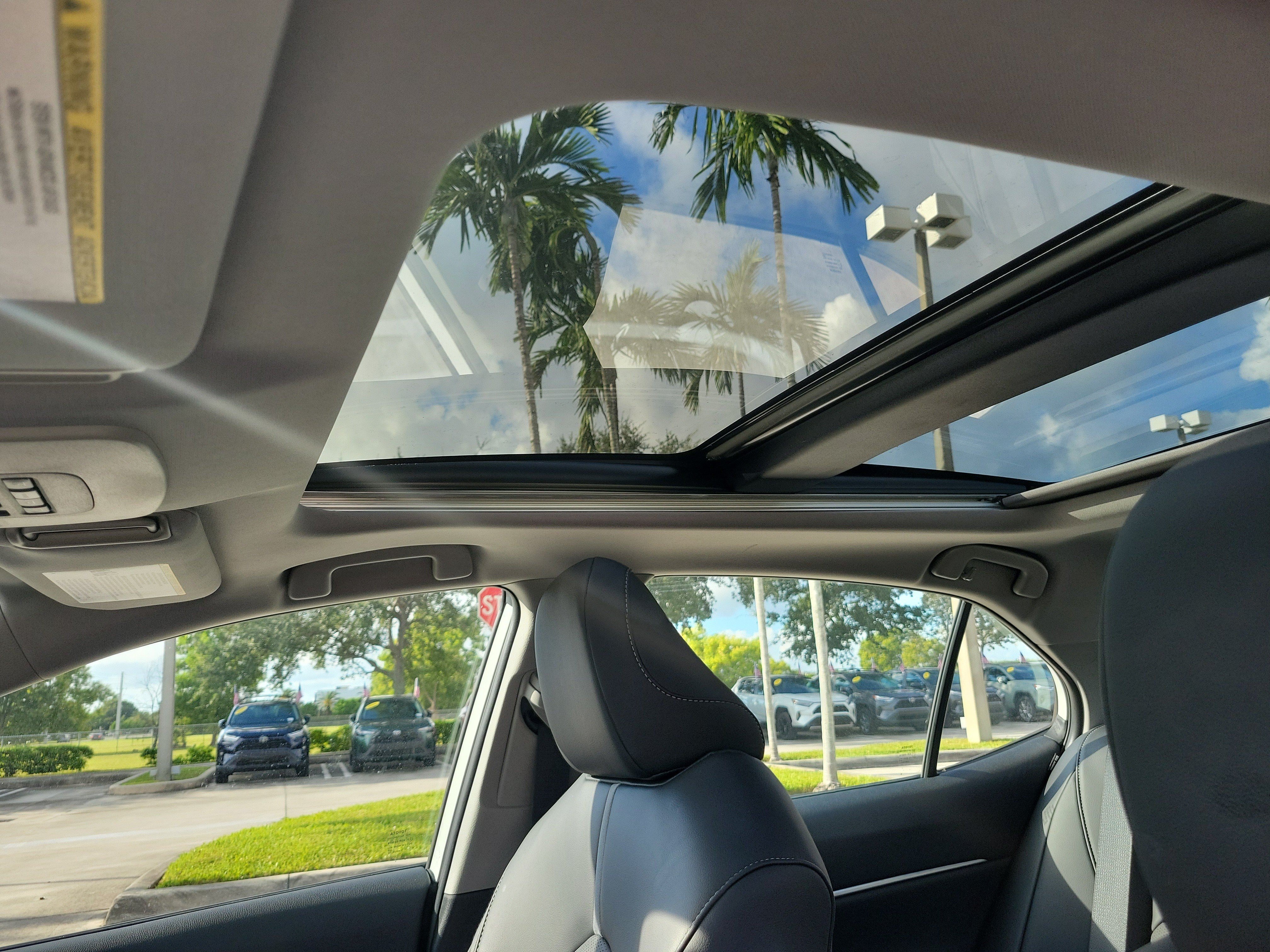 Used 2023 Toyota Camry XSE w/ Navigation Package FWD image 22