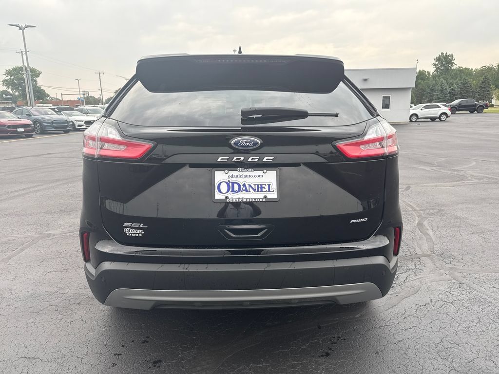 Used 2024 Ford Edge SEL AWD/4WD image 6