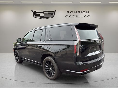 Used 2021 Cadillac Escalade Sport w/ Driver Assist Tech Package AWD/4WD image 7