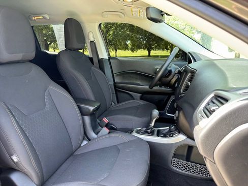 Used 2019 Jeep Compass Sport AWD/4WD image 22