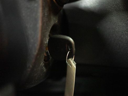 Used 2023 Toyota Corolla LE w/ Carpet Mat Package (TMS) image 23