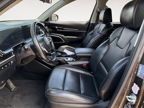 Used 2025 Kia Telluride S AWD/4WD image 9