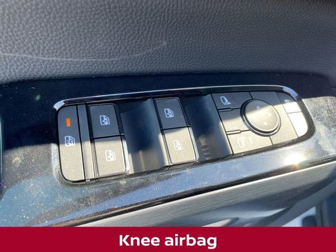 New 2025 Nissan Pathfinder SL w/ Cargo Package image 25