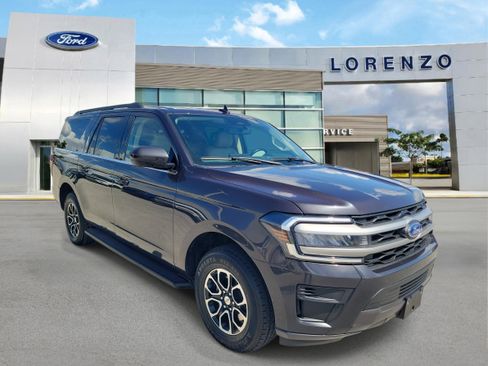 Used 2024 Ford Expedition Max XLT AWD/4WD image 3
