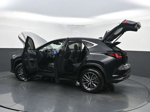 Used 2025 Lexus NX 250 FWD w/ Towing Package (2000 Lbs) image 37