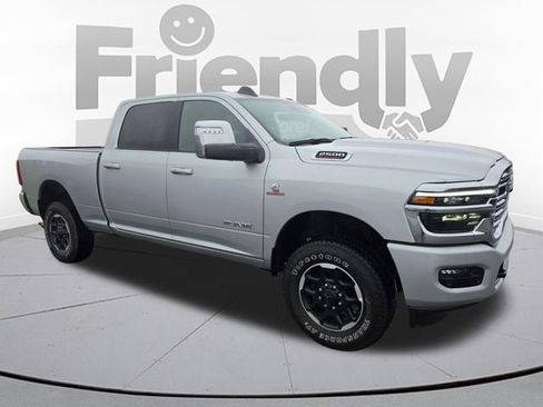 Used 2026 RAM 2500 Laramie AWD/4WD image 3