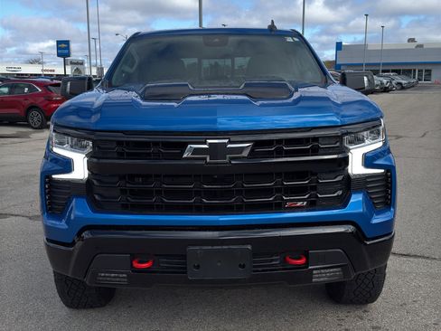 Used 2023 Chevrolet Silverado 1500 LT Trail Boss w/ LT Trail Boss Premium Package AWD/4WD image 3