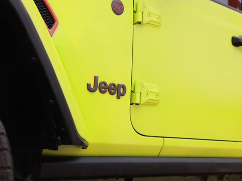 Used 2021 Jeep Gladiator Rubicon w/ Trailer Tow Package AWD/4WD image 50