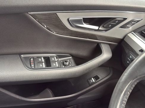 Used 2017 Audi Q7 2.0T Premium Plus image 22