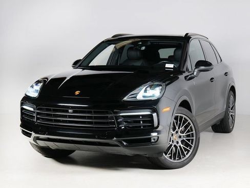 Certified 2023 Porsche Cayenne AWD/4WD image 1