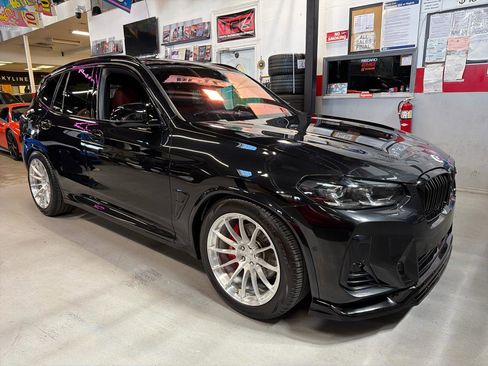 Used 2024 BMW X3 M40i w/ Premium Package image 2