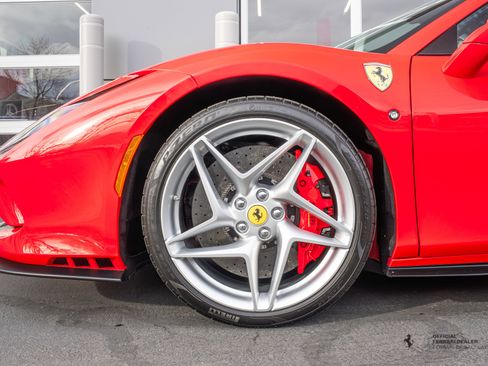 Certified 2022 Ferrari F8 Tributo image 3