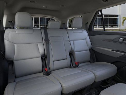 New 2025 Ford Explorer Active w/ Active Comfort Package image 11
