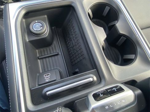 New 2025 Ford Expedition Platinum w/ Stealth Performance Package image 29