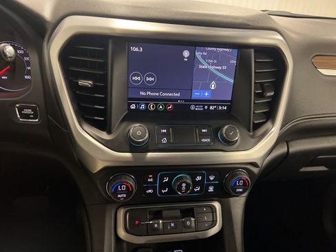 Certified 2023 GMC Acadia SLE w/ Driver Convenience Package image 16