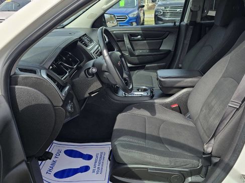 Used 2015 GMC Acadia SLE image 10