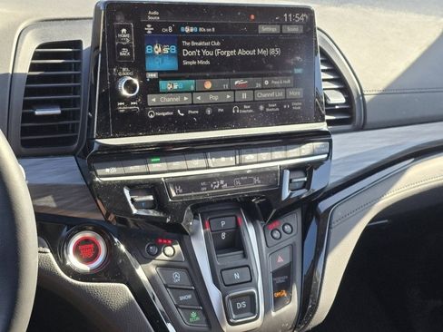 Used 2025 Honda Odyssey Elite image 28