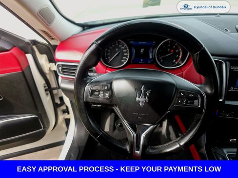Used 2017 Maserati Levante image 7