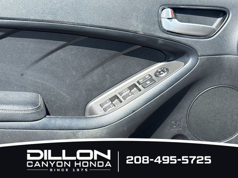 Used 2017 Kia Forte LX FWD image 13