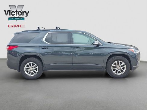 Used 2020 Chevrolet Traverse LT FWD image 19