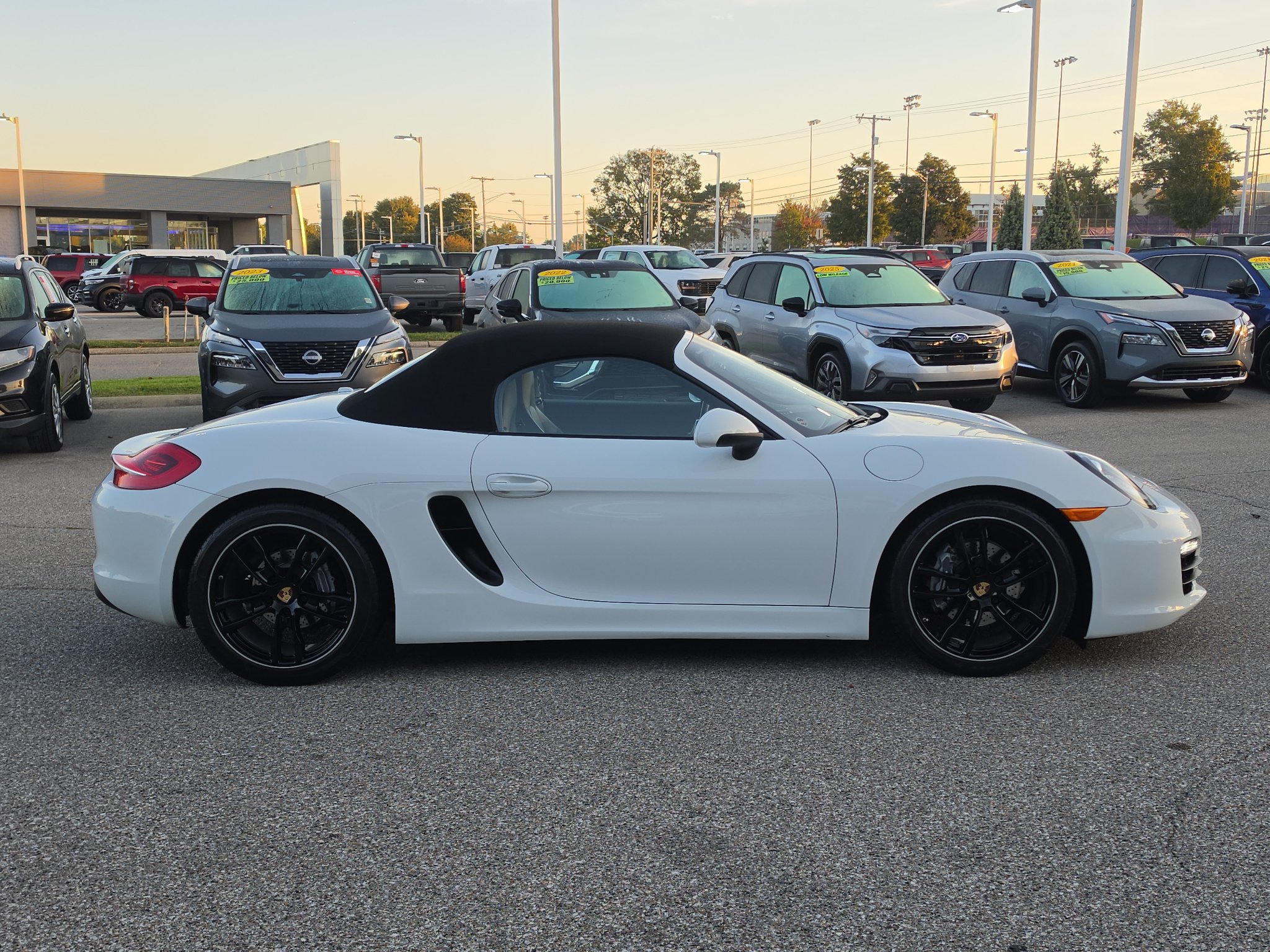 Used 2015 Porsche Boxster RWD image 8