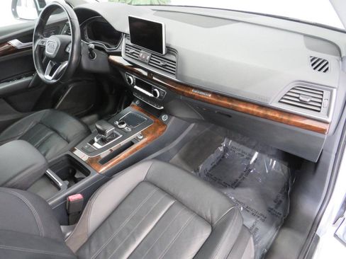 Used 2018 Audi Q5 2.0T Premium Plus w/ Premium Plus Package AWD/4WD image 10