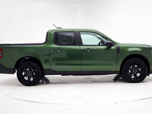 New 2025 Ford Maverick Lariat w/ Black Appearance Package image 2