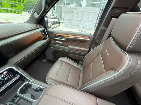 Used 2023 GMC Sierra 1500 Denali w/ Denali Reserve Package AWD/4WD image 27