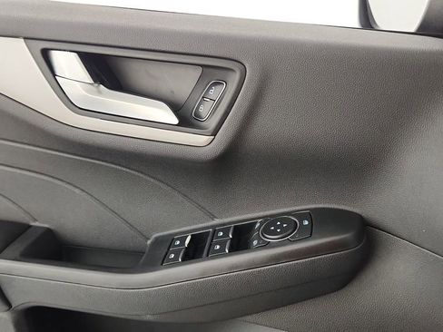 Used 2022 Ford Escape SEL image 15