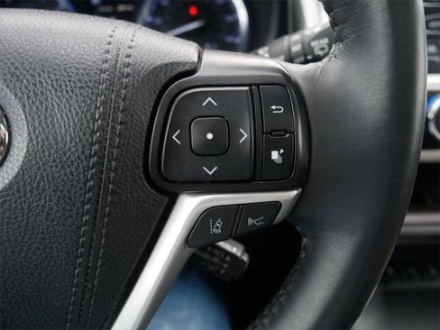 Certified 2019 Toyota Highlander Limited image 30