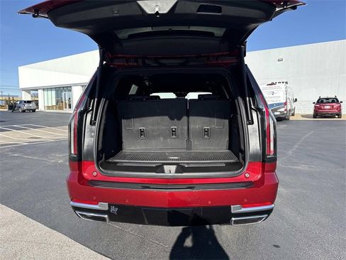 Used 2025 Cadillac Escalade Premium Luxury w/ Touring Package image 4