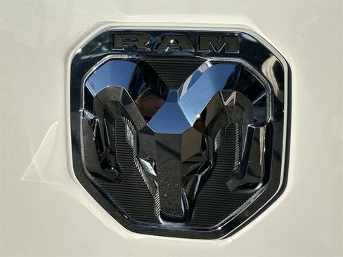 Used 2024 RAM 2500 Big Horn image 7