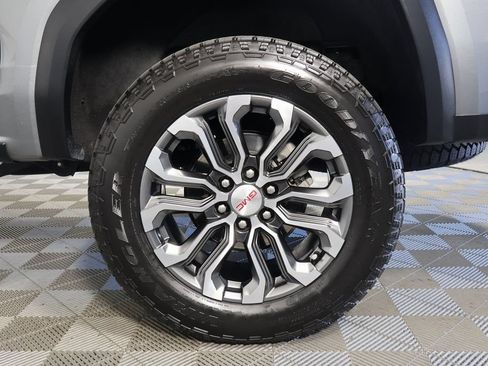 Used 2023 GMC Canyon Denali AWD/4WD image 16
