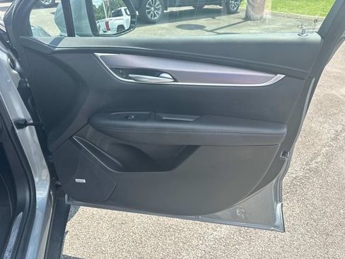 Used 2023 Cadillac XT5 Luxury FWD image 23