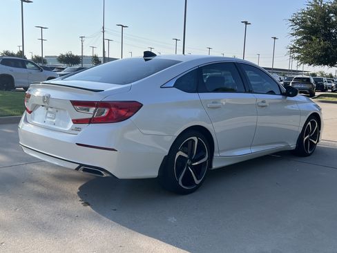 Used 2021 Honda Accord Sport image 9