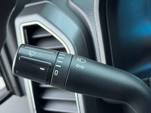 Used 2018 Ford F150 XLT image 9