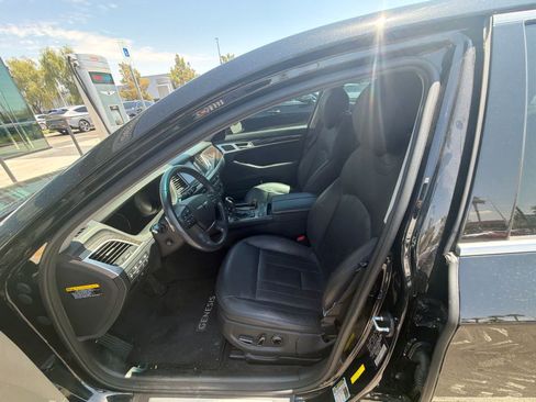 Used 2017 Genesis G80 3.8 w/ Option Group 02 RWD image 9