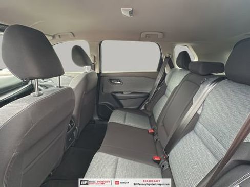 Used 2021 Nissan Rogue SV image 13